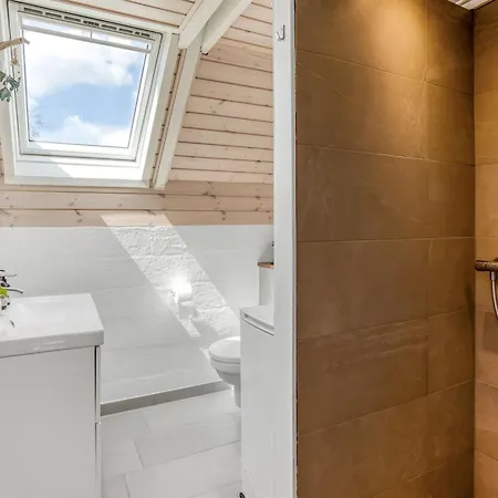 Hébergement de vacances Frodde - 200m From The Sea By Interhome